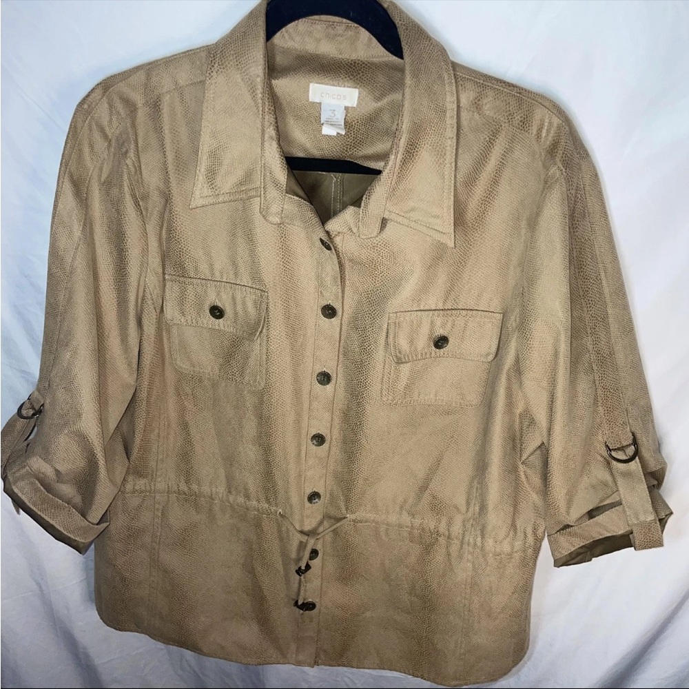 Chico’s Pebbled Touch Liam 3/4 Jacket Buckskin Tan Size 3/XL Button Up